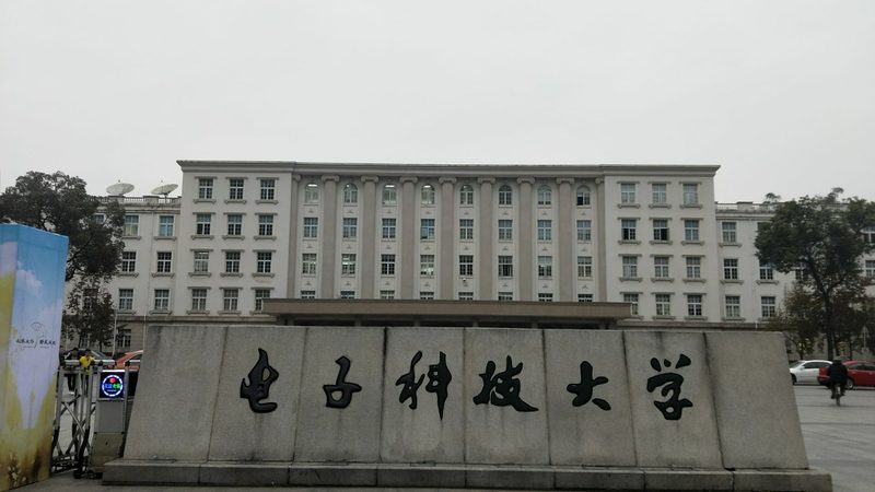 除了外观检查，我们还可以通过以下简易测试方法来判断贴片三极管的好坏：